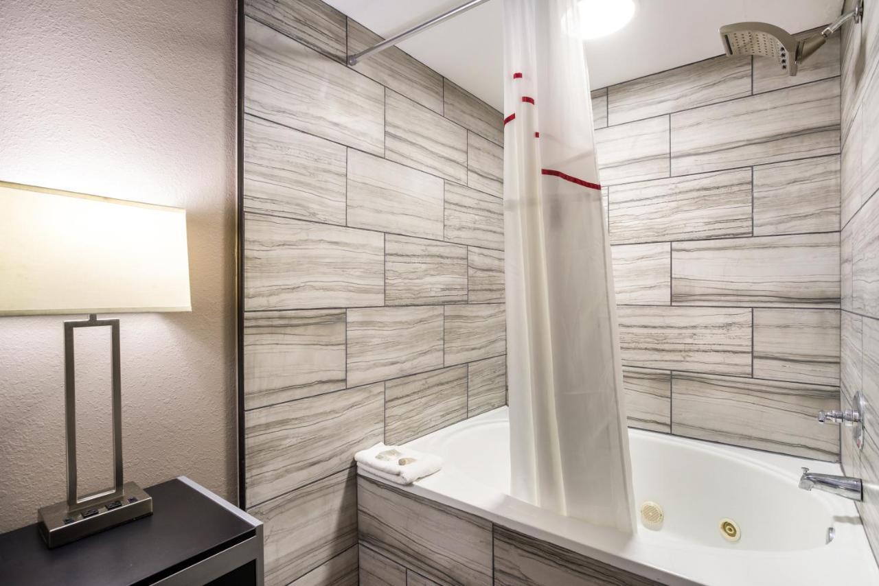 Red Roof Inn & Suites Athens, Al Dış mekan fotoğraf